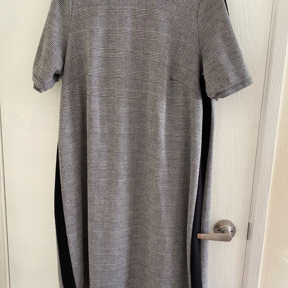 Plus Size Checkered Dress - Picture 4 of 4